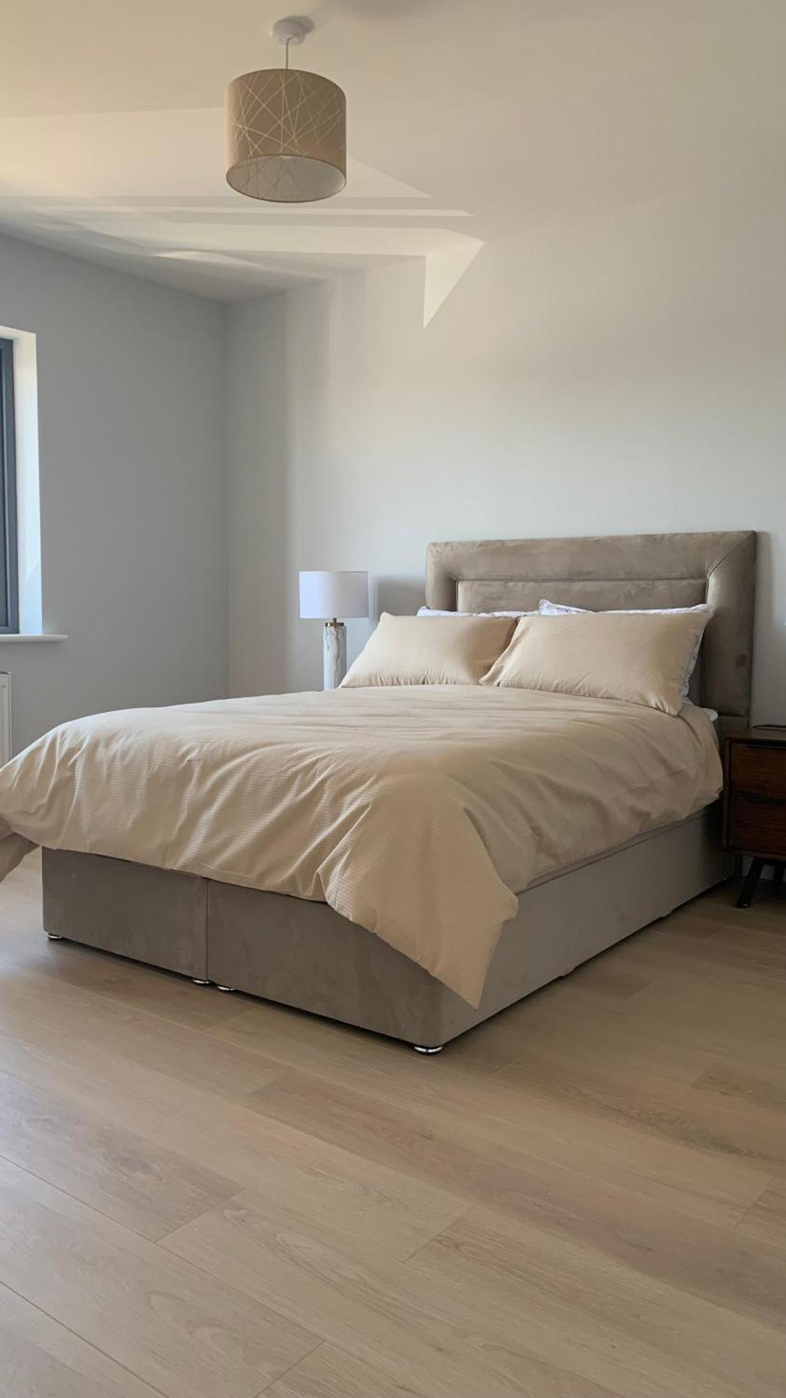 Large Bedroom Near To The Center コーク エクステリア 写真